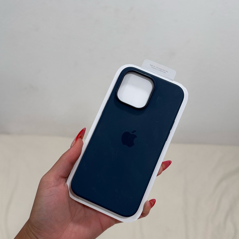 Navy iPhone 14 Pro Max case